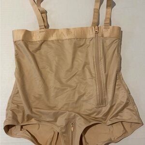 Seamless Beige Shapewear Boot-Yeah SilkSculpt High Waisted Brief